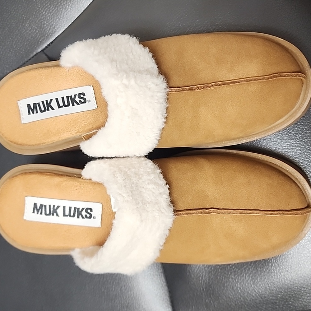 Muk Luks Faux Fur Lined Wedges - Picture 3 of 9